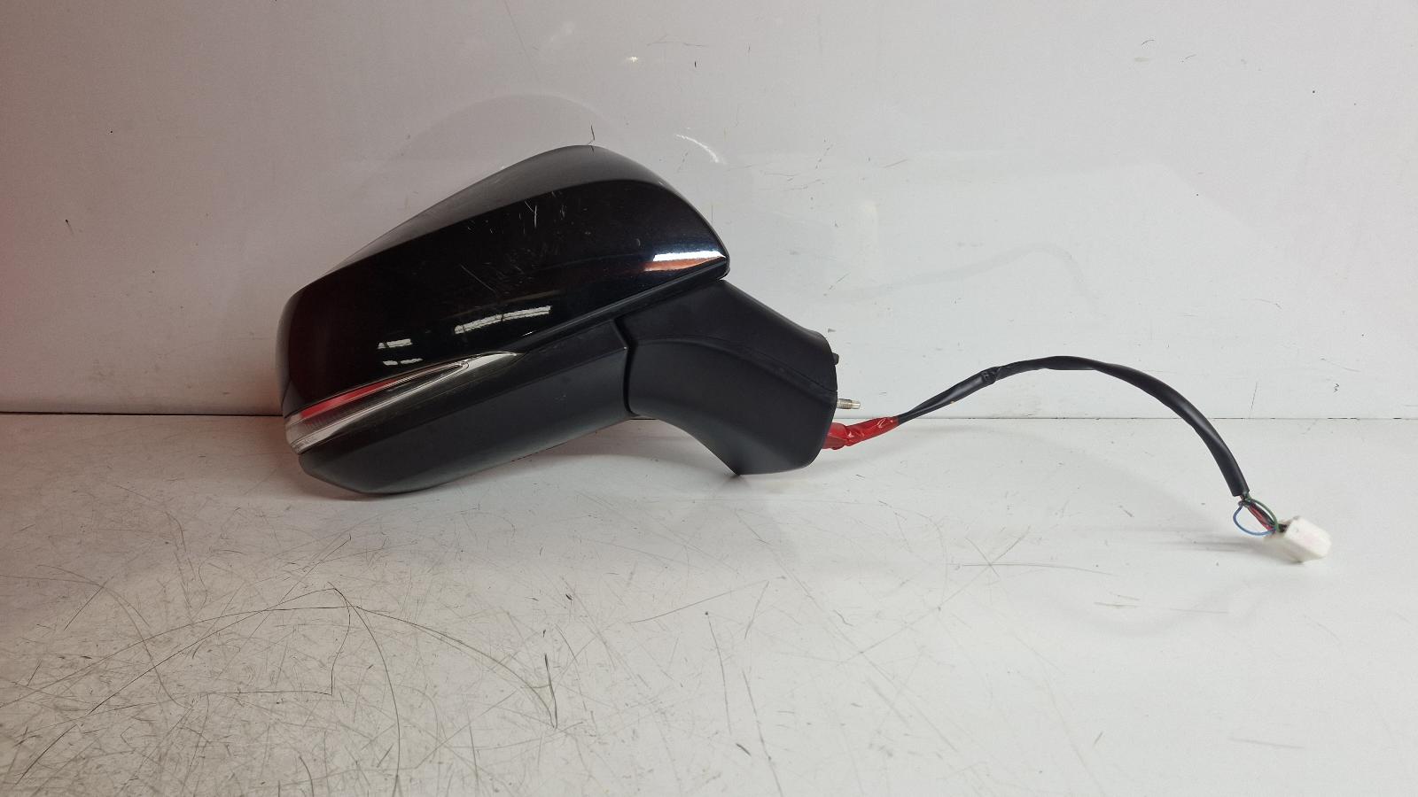 View Auto part R Door Mirror Toyota Rav 4 2021