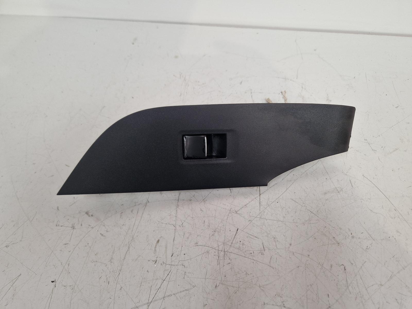 View Auto part Elect. Window Switch Toyota Rav 4 2021