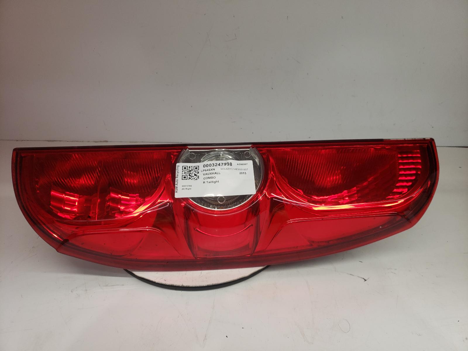 View Auto part R Taillight Vauxhall Combo 2015