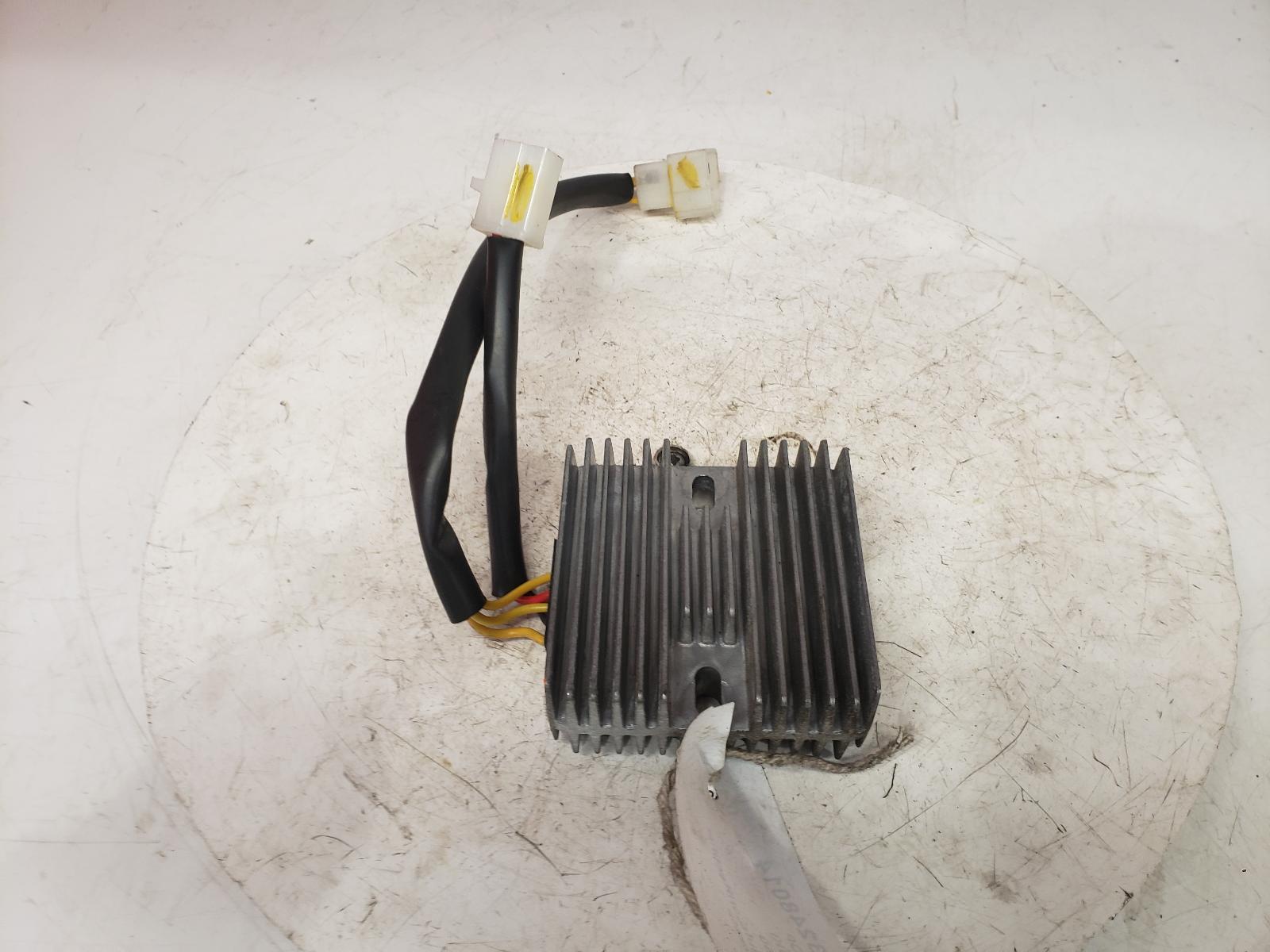 View Auto part Regulator/Rectifier Suzuki Sv650 2000