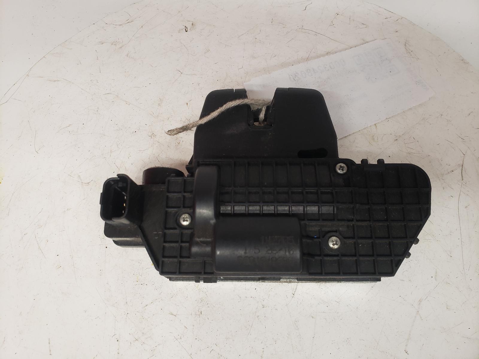 View Auto part Bootlid/Tailgate Lock Citroen Ds3 2010
