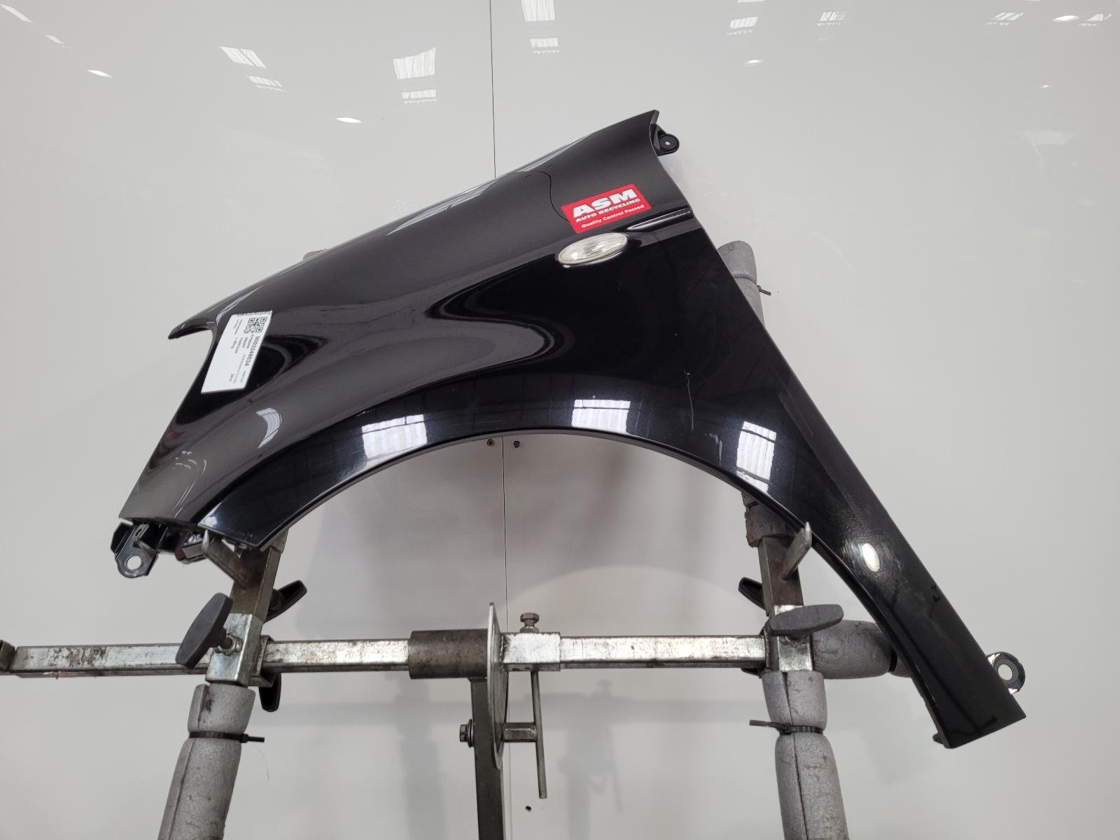 View Auto part L Wing Smart Forfour 2019