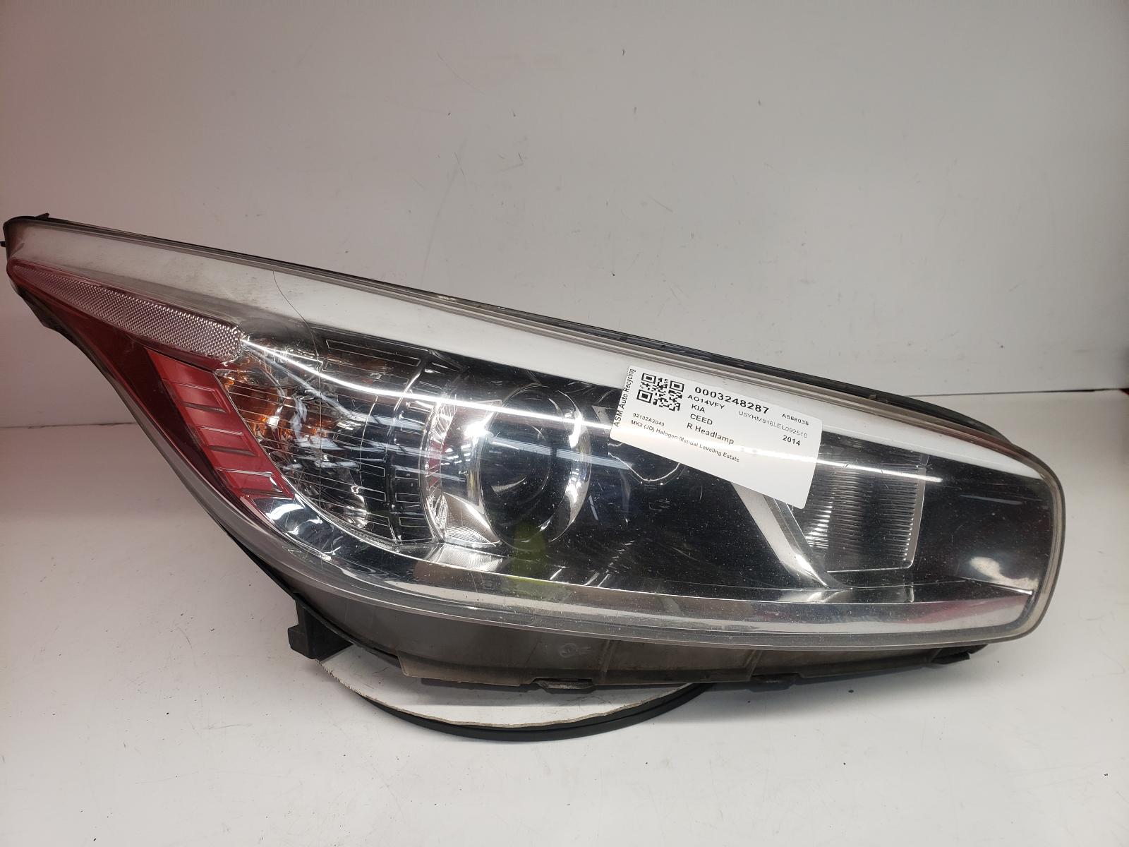 View Auto part R Headlamp Kia Ceed 2014