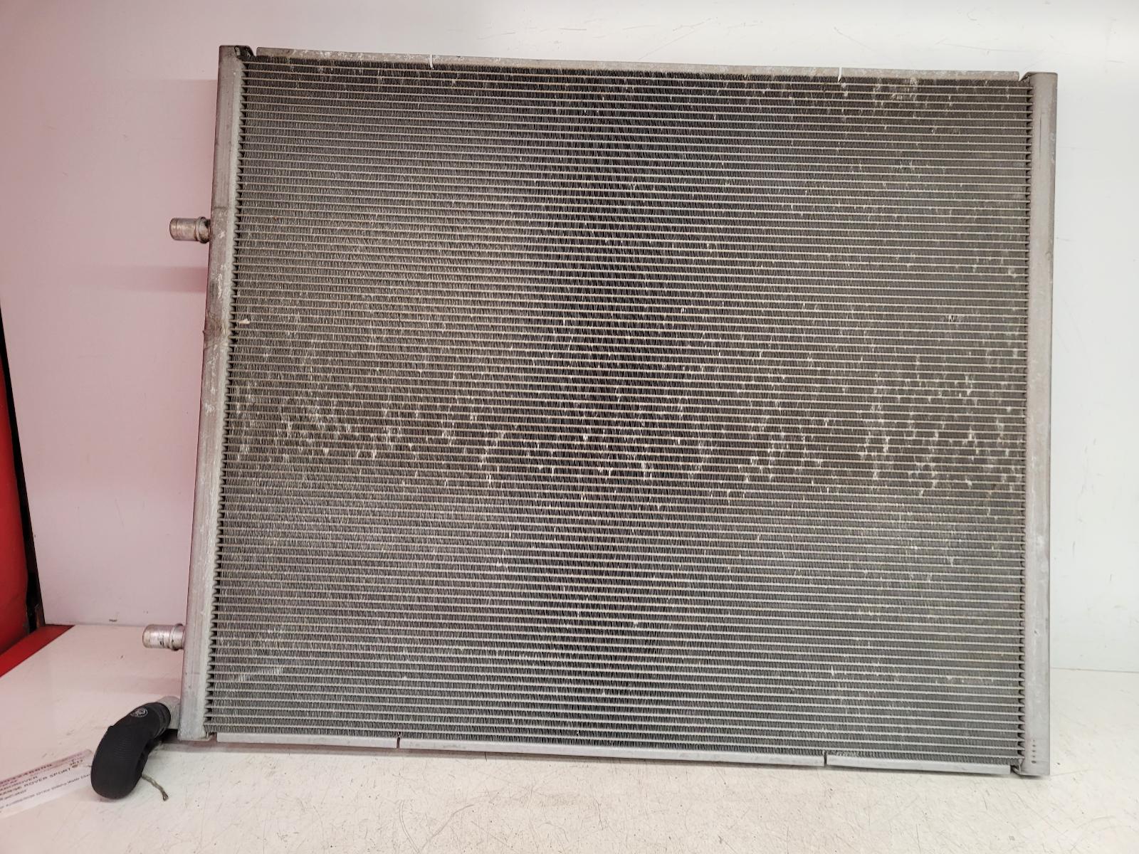 View Auto part Radiator Land Rover Range Rover Sport 2022