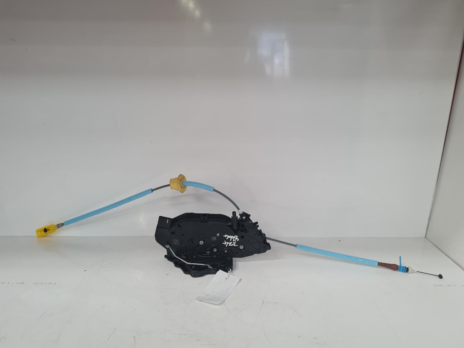 View Auto part Door Lock Assembly Bmw I4 2022