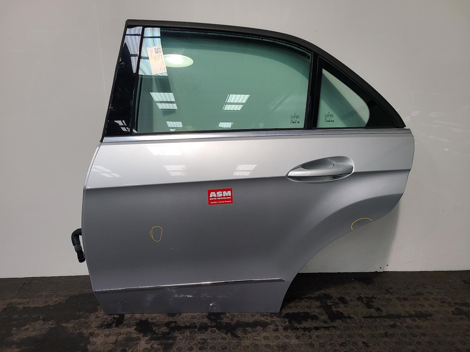 View Auto part L Rear Door Mercedes E Class 2010