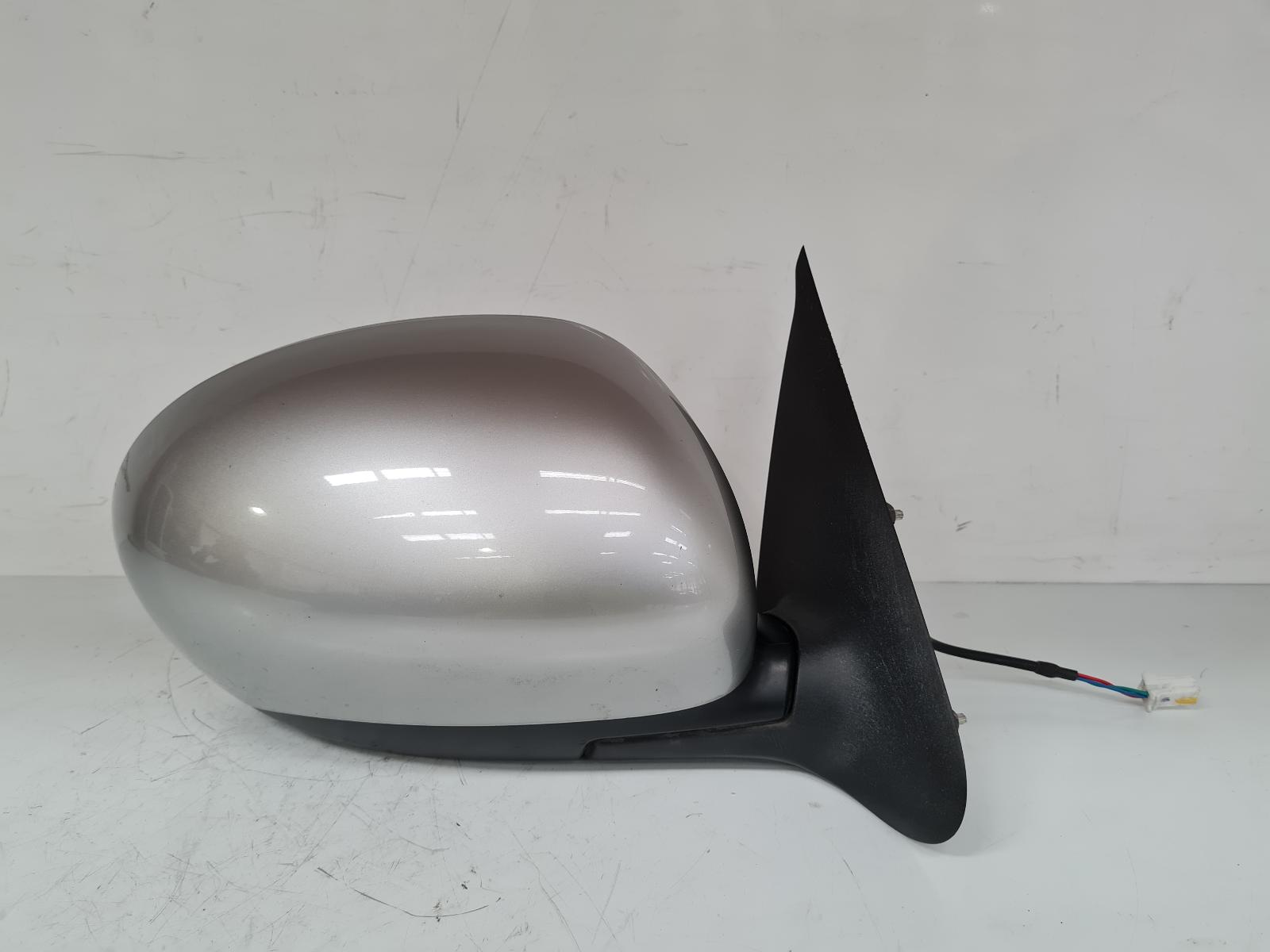 View Auto part R Door Mirror Nissan Juke 2010