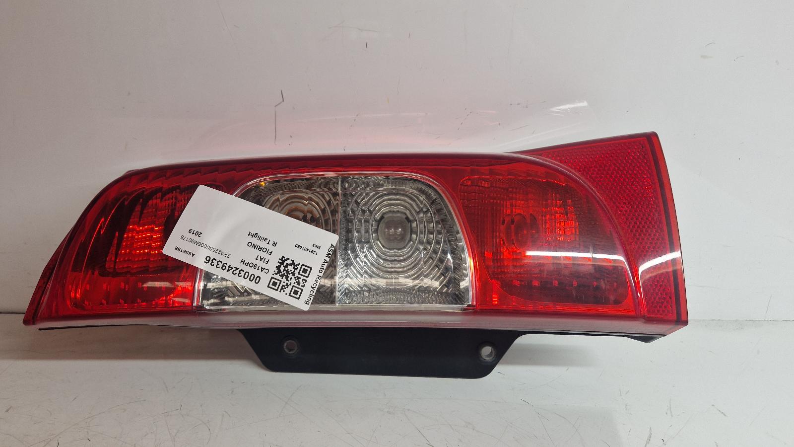 View Auto part R Taillight Fiat Fiorino 2019