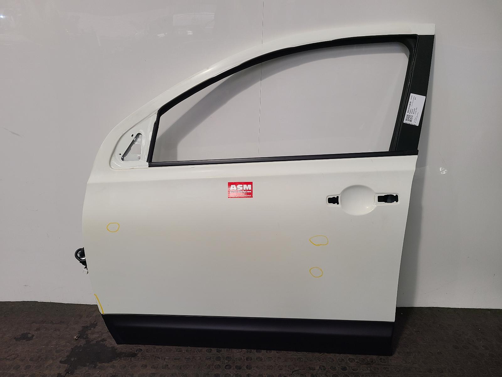 View Auto part L Front Door Nissan Qashqai 2012