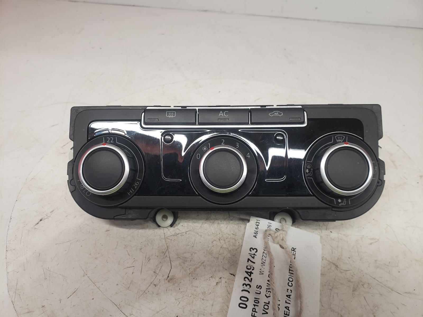 View Auto part Heater/AC Controller Volkswagen Golf 2010