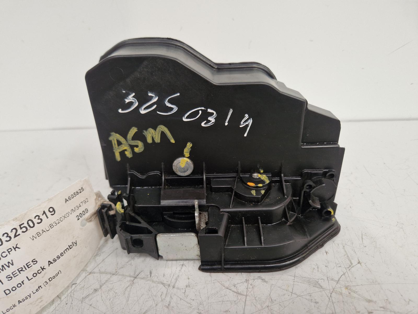 View Auto part Door Lock Assembly Bmw 1 Series 2009
