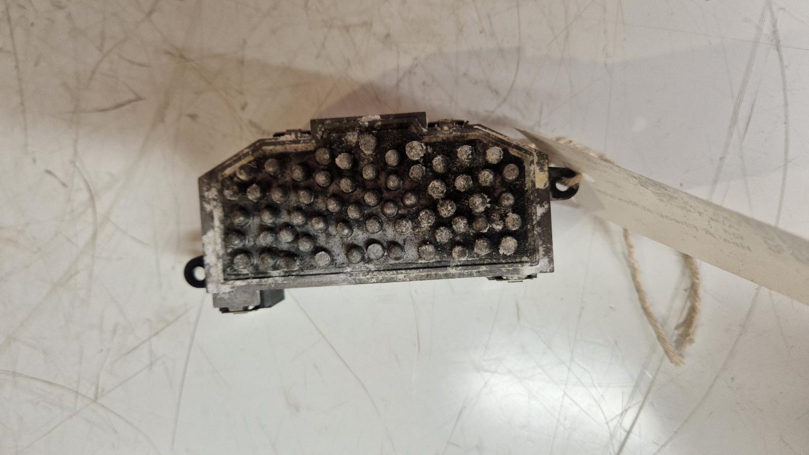 View Auto part Heater Rheostat Audi Q5 2011