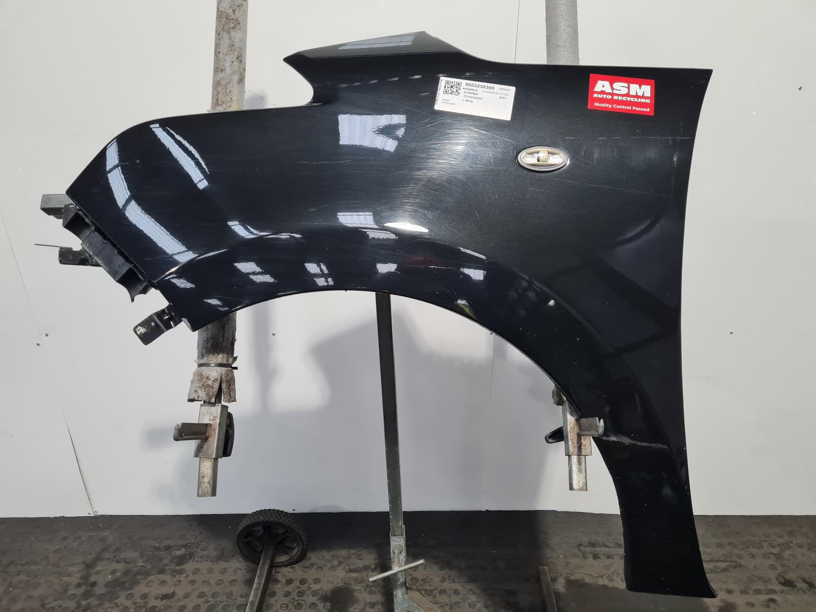 View Auto part L Wing Citroen C3 Picasso 2011