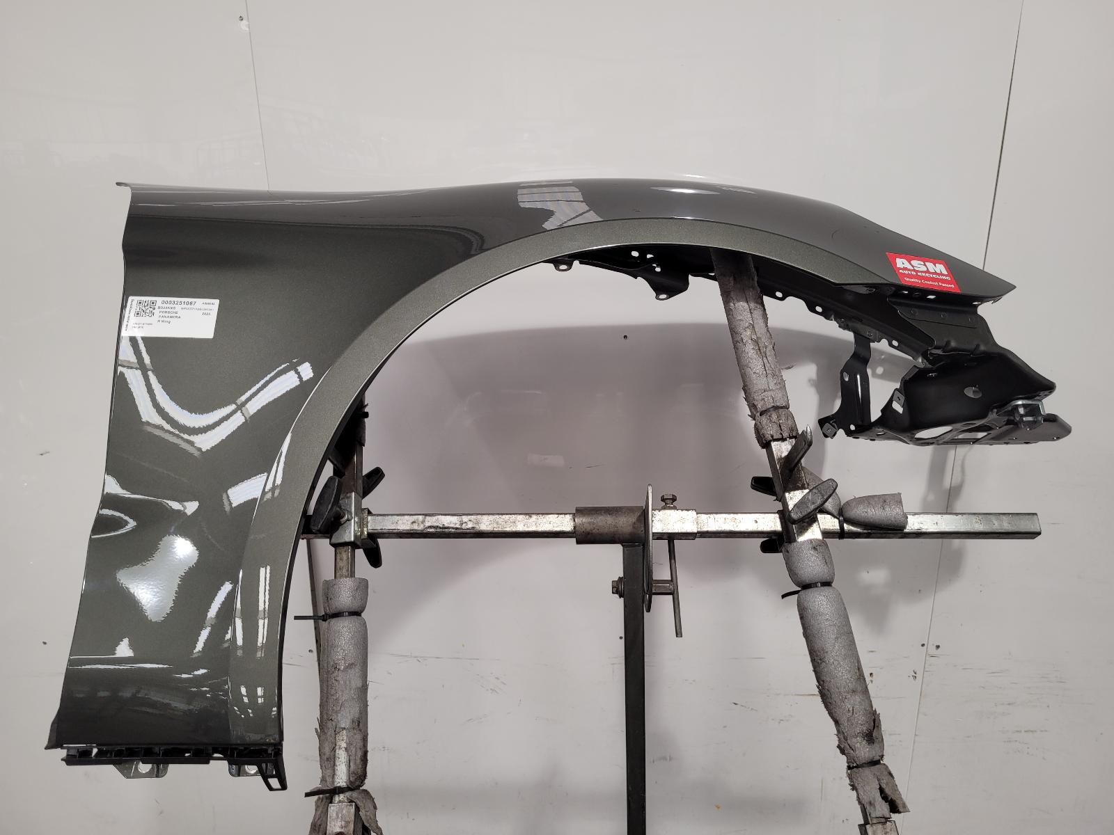 View Auto part R Wing Porsche Panamera 2025