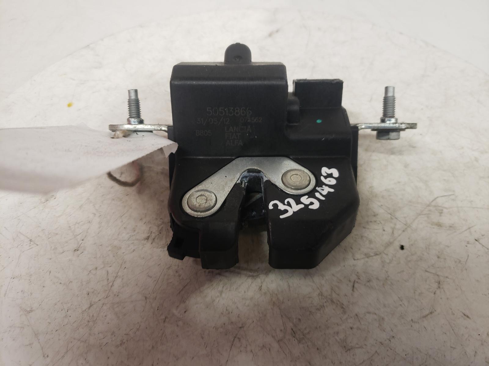 View Auto part Bootlid/Tailgate Lock Alfa Romeo Mito 2012