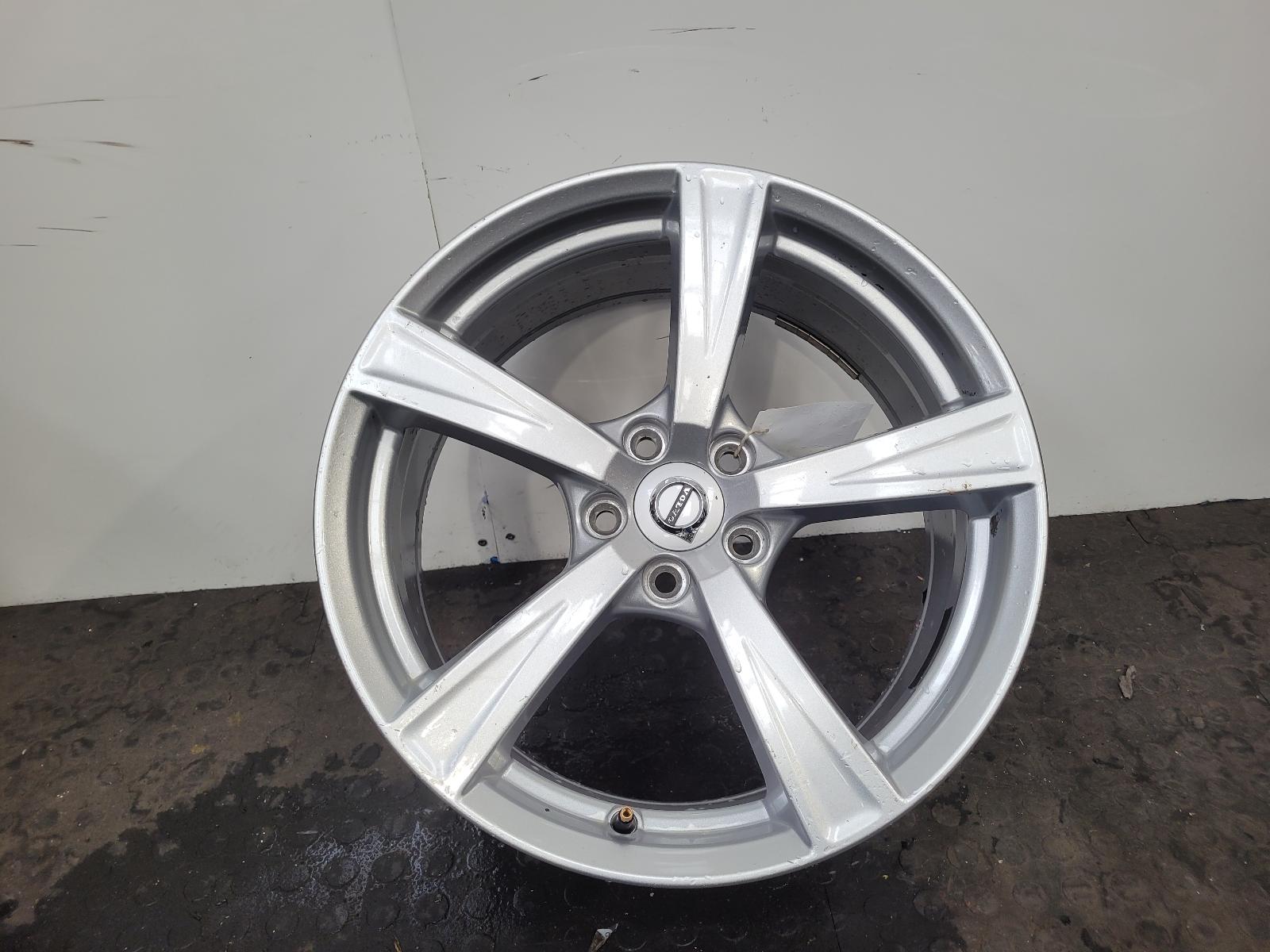 View Auto part Wheel Volvo V90 2024