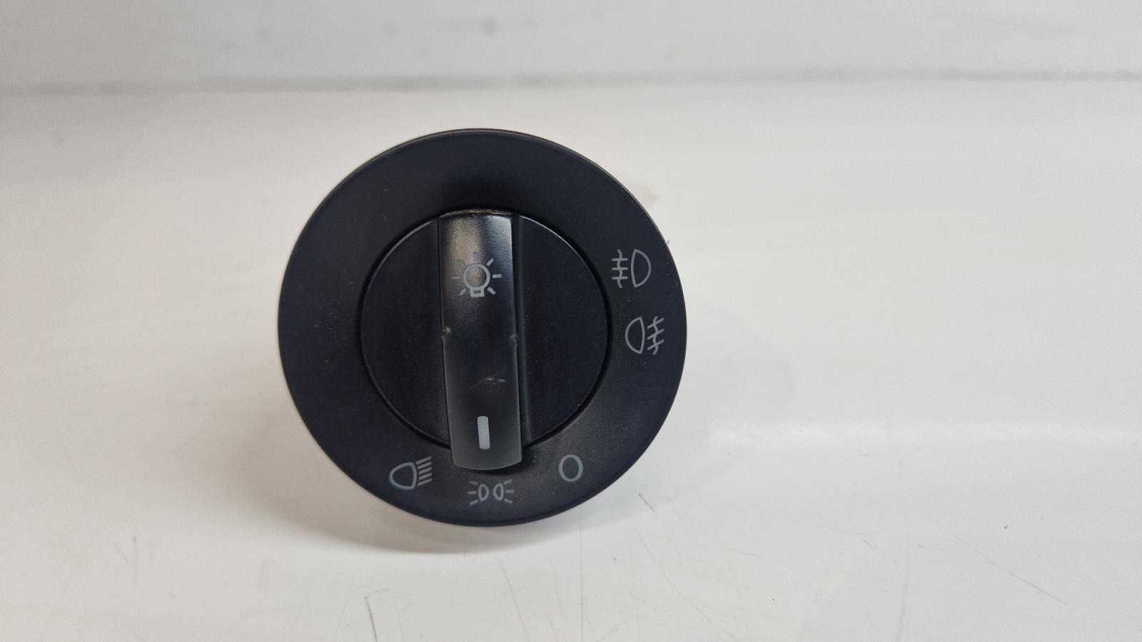 View Auto part Headlight Switch Volkswagen Polo 2006