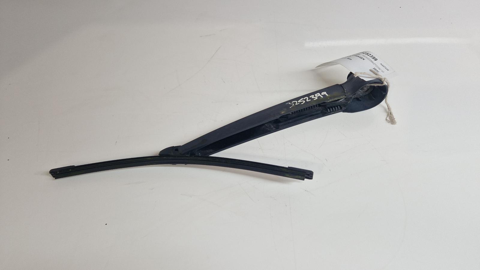 View Auto part Wiper Arm Volkswagen Polo 2006