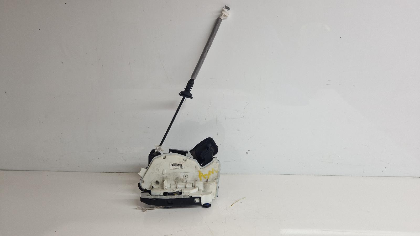 View Auto part Door Lock Assembly Skoda Fabia 2015