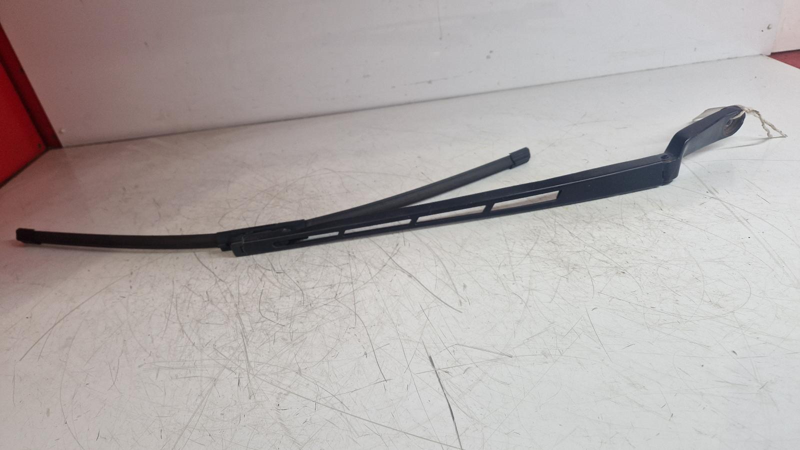 View Auto part Wiper Arm Audi Q7 2007