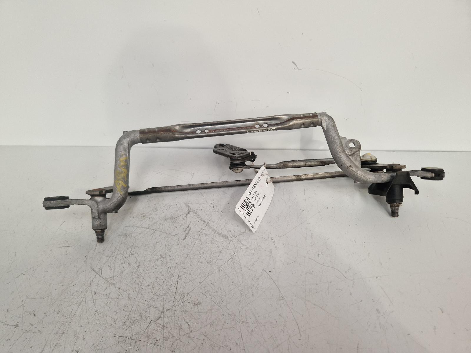 View Auto part Wiper Linkage Toyota Prius 2013