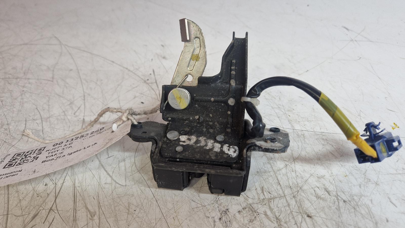 View Auto part Bootlid/Tailgate Lock Toyota Yaris 2007
