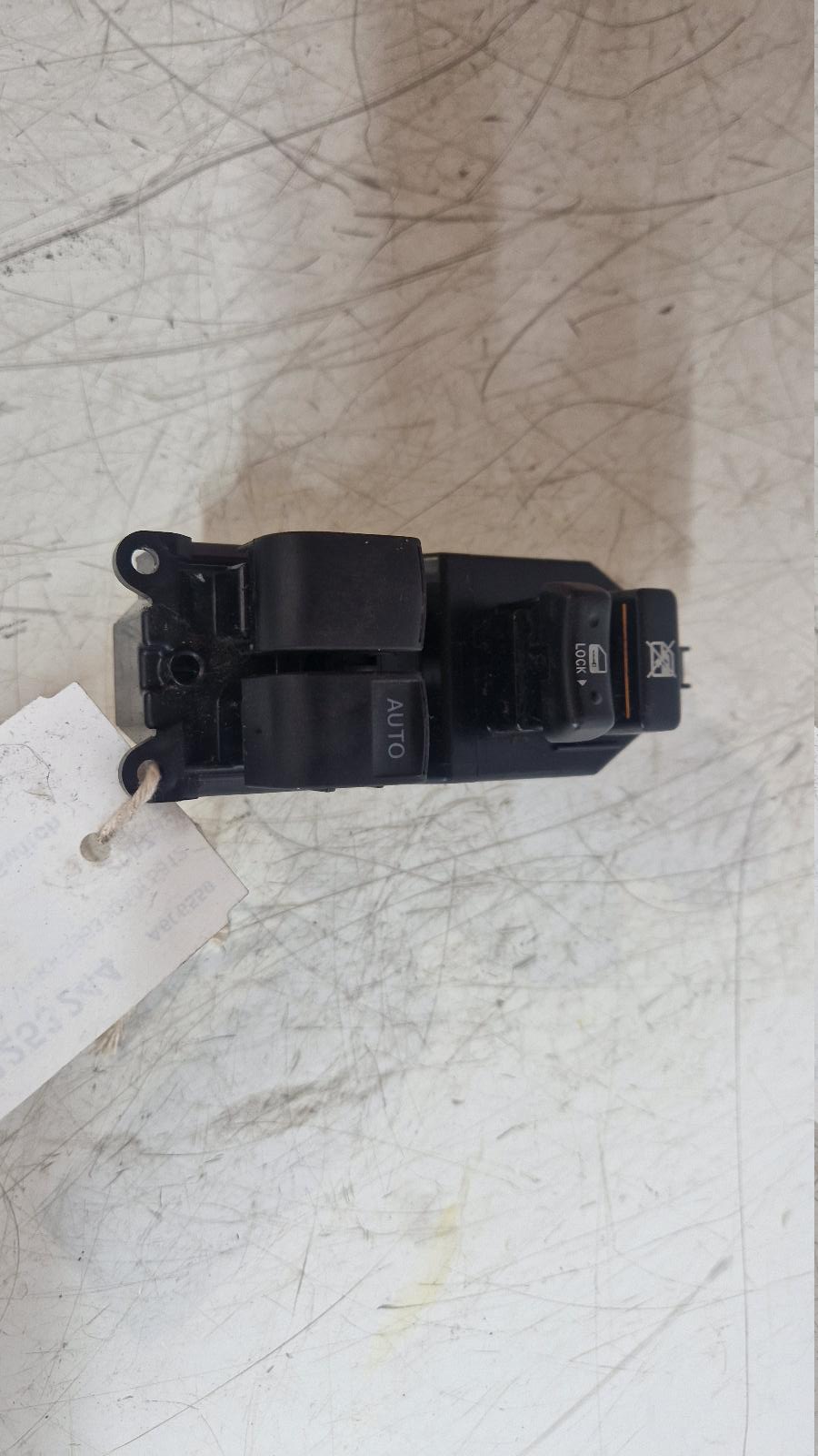 View Auto part Elect. Window Switch Toyota Yaris 2007