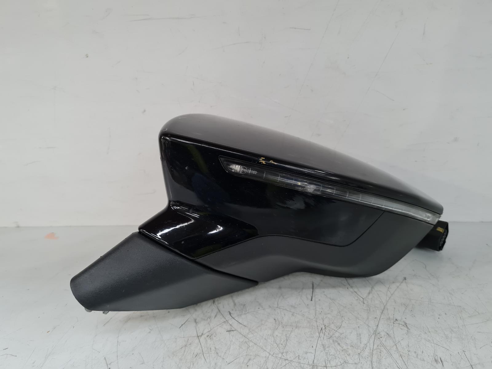 View Auto part L Door Mirror Seat Leon 2020