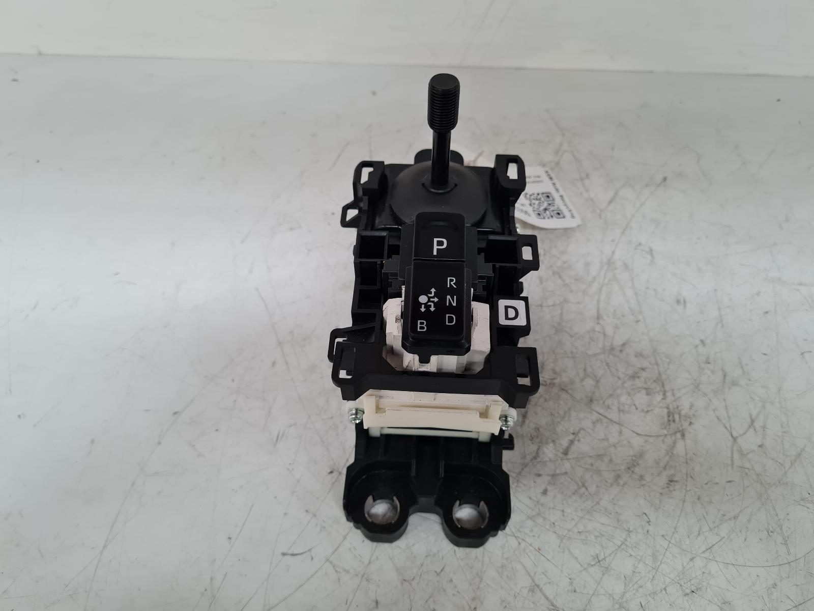 View Auto part Gear Stick/Shifter Toyota C-hr 2024