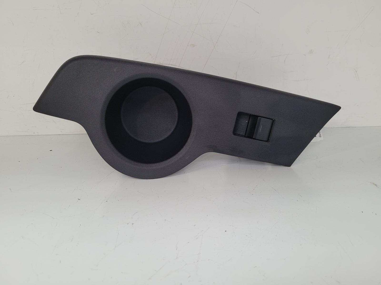 View Auto part Elect. Window Switch Toyota C-hr 2024