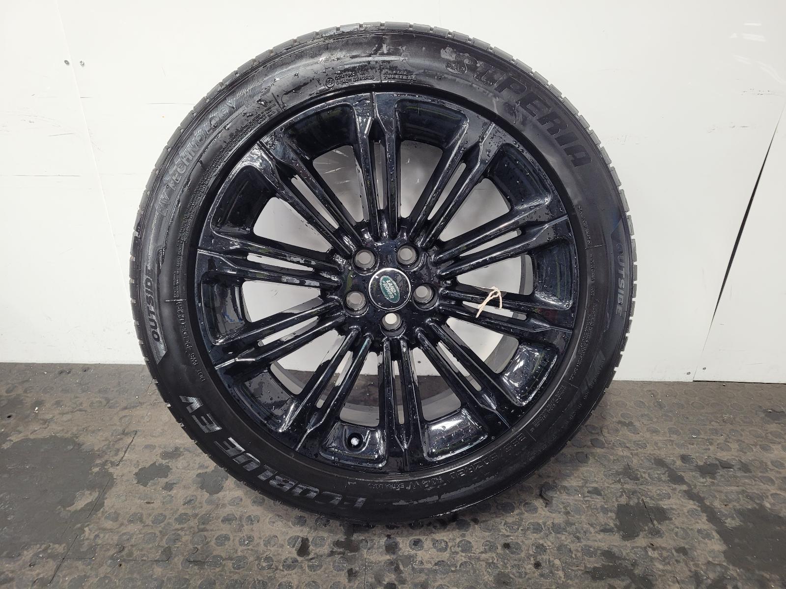 View Auto part Wheel Land Rover Range Rover Evoque 2025