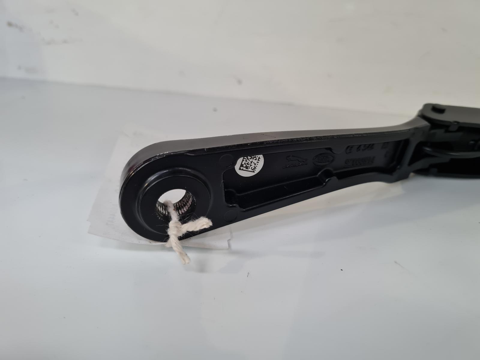 2025 Land Rover Range Rover Evoque Wiper Arm View Auto part Wiper Arm Land Rover Range Rover Evoque 2025