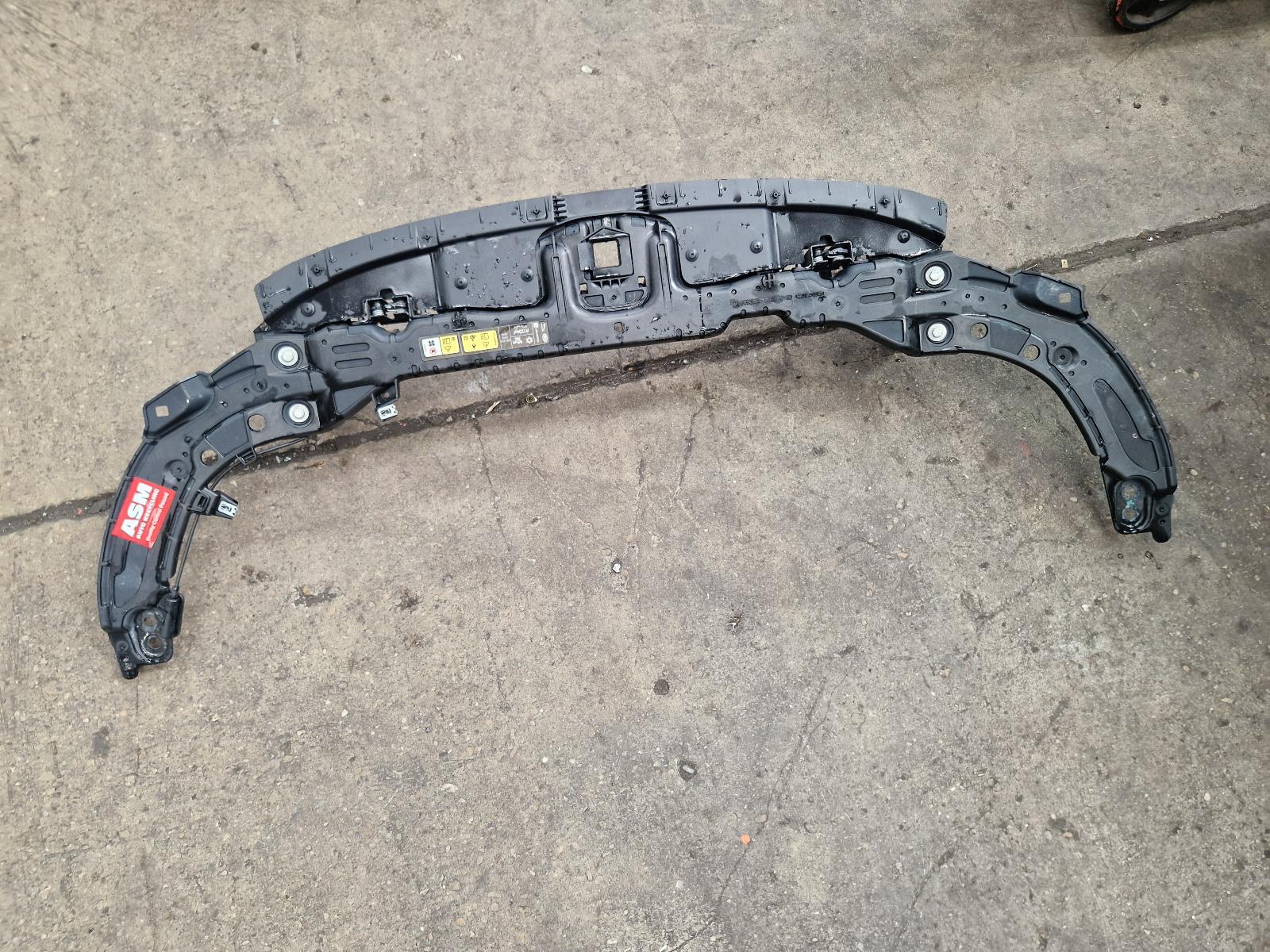 View Auto part Front Panel Land Rover Range Rover Evoque 2025