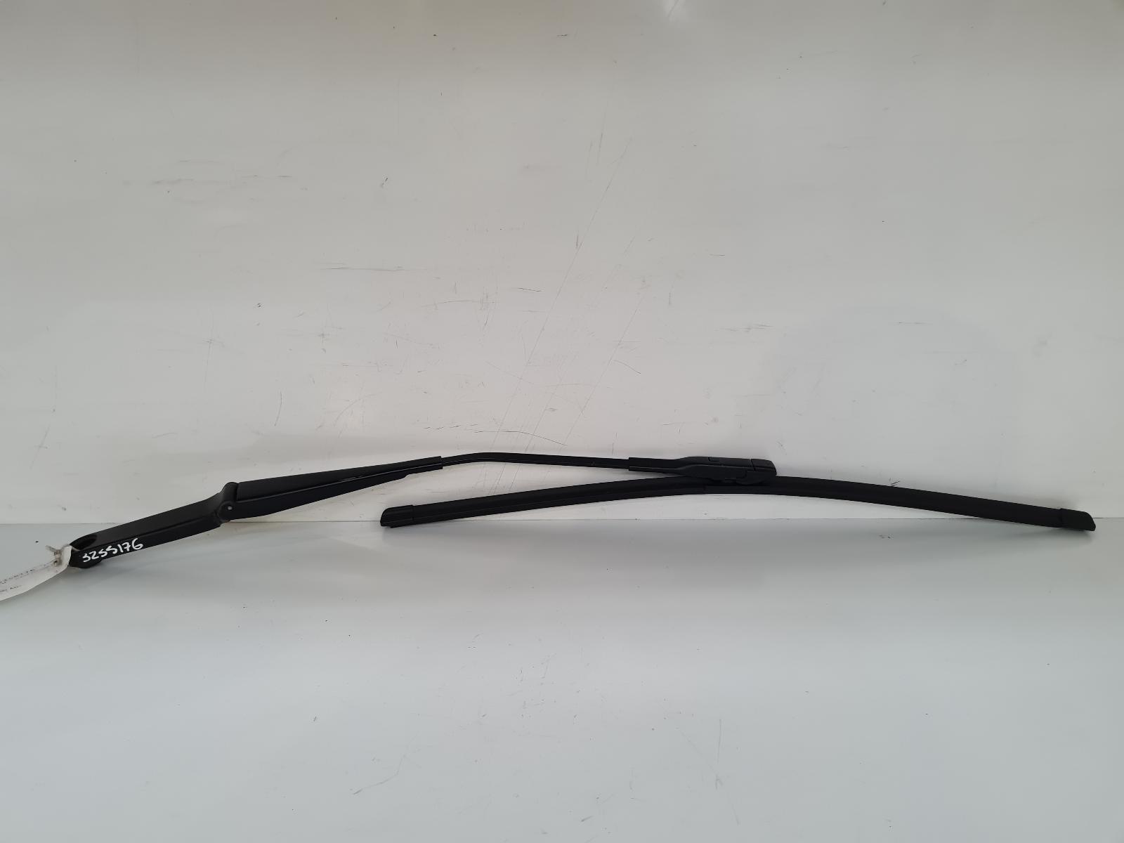 View Auto part Wiper Arm Audi A1 2010