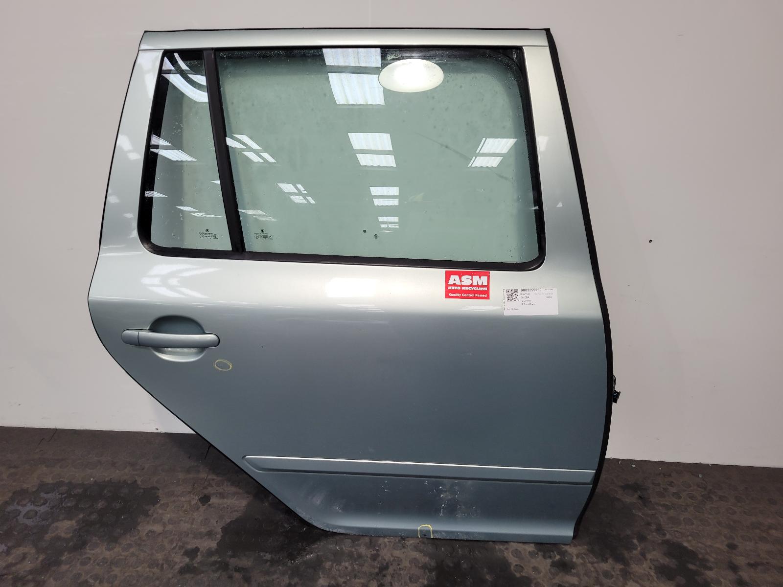 View Auto part R Rear Door Skoda Octavia 2009