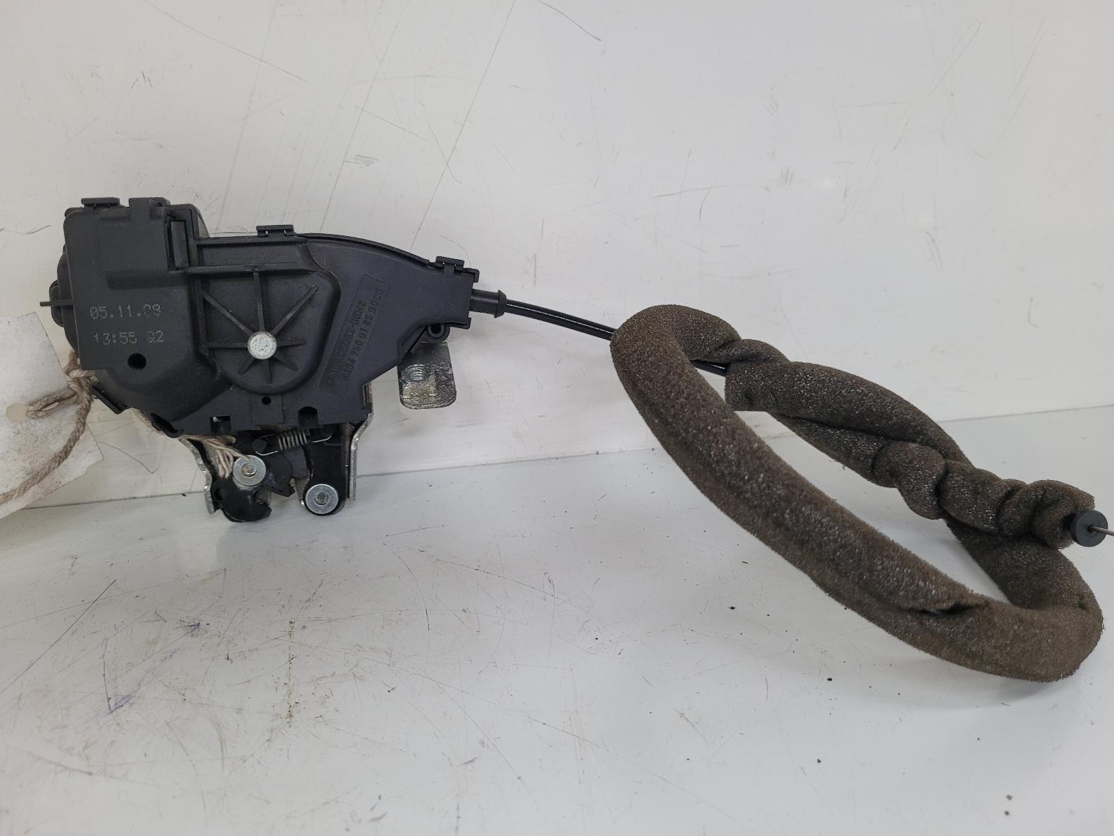 View Auto part Bootlid/Tailgate Lock Mercedes C Class 2009