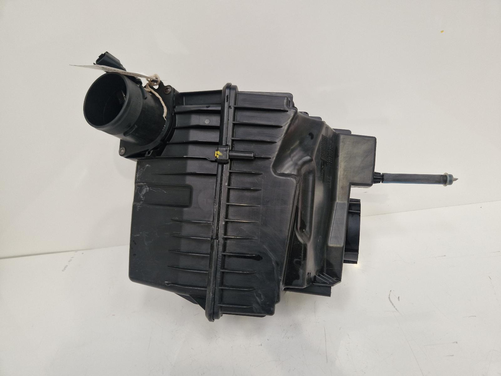 View Auto part Air Cleaner/Box Citroen C4 Picasso 2011