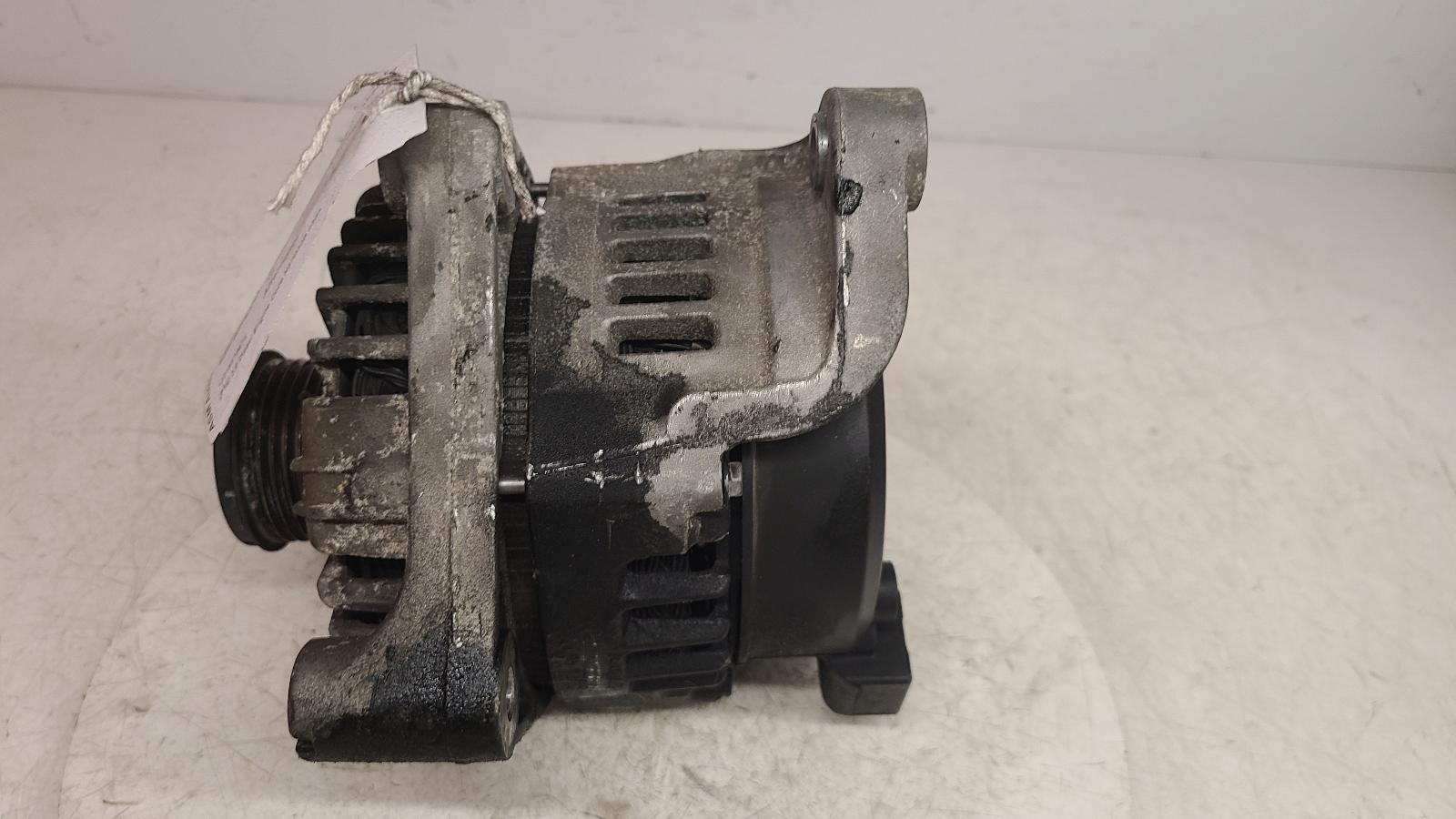 View Auto part Alternator Bmw X6 2015