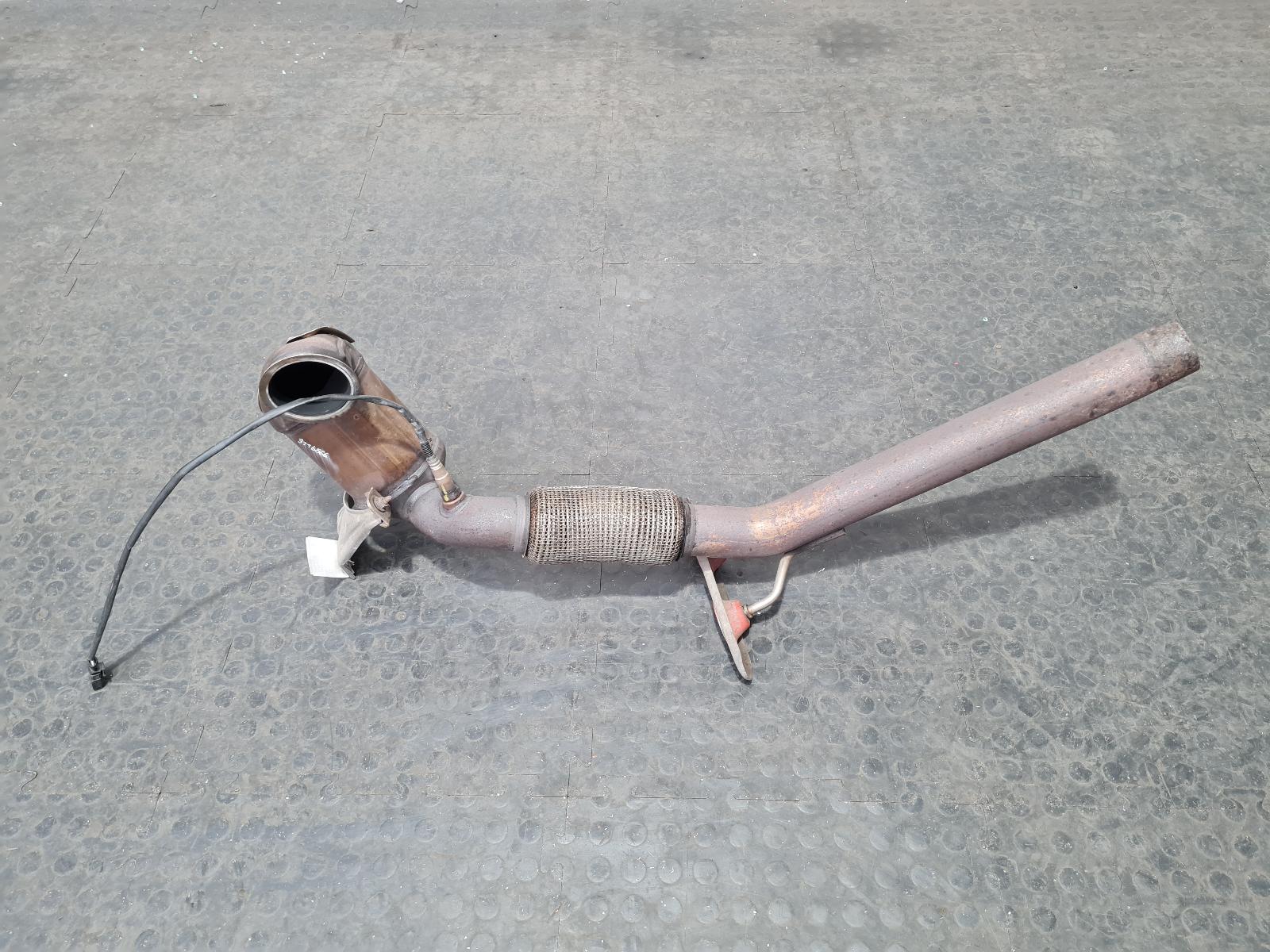 View Auto part Catalytic Converter Volkswagen Golf 2018