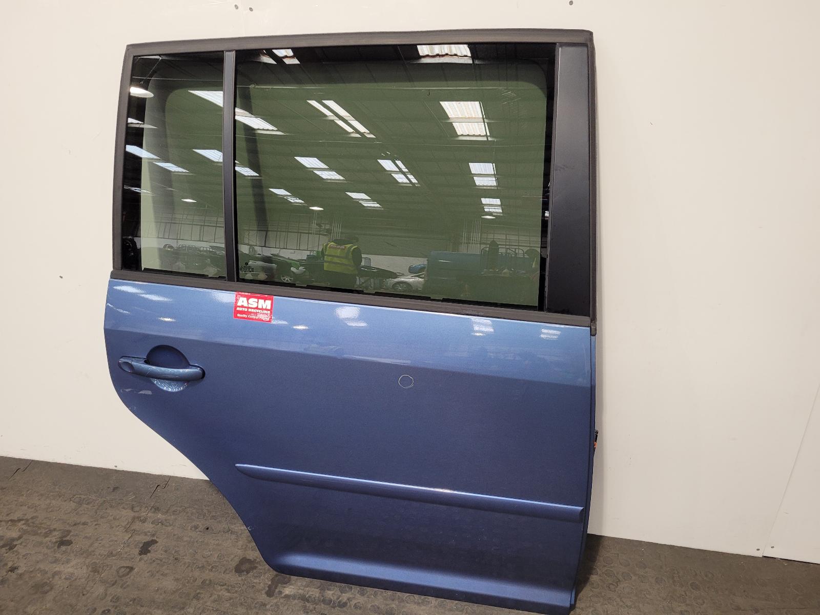 View Auto part R Rear Door Volkswagen Touran 2012