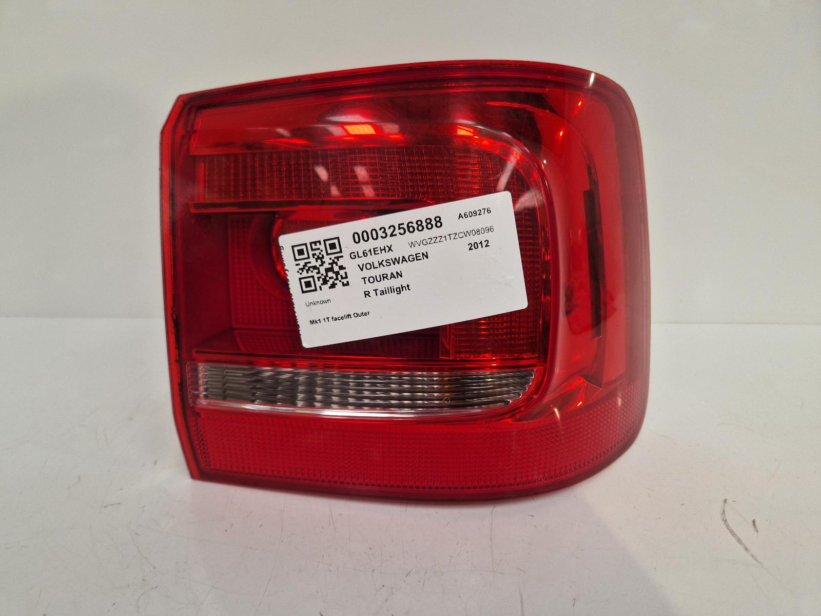View Auto part R Taillight Volkswagen Touran 2012