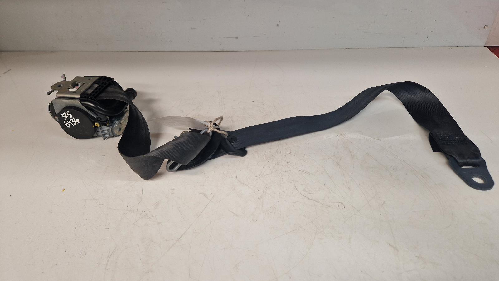 View Auto part Seat Belt Peugeot 308 2010