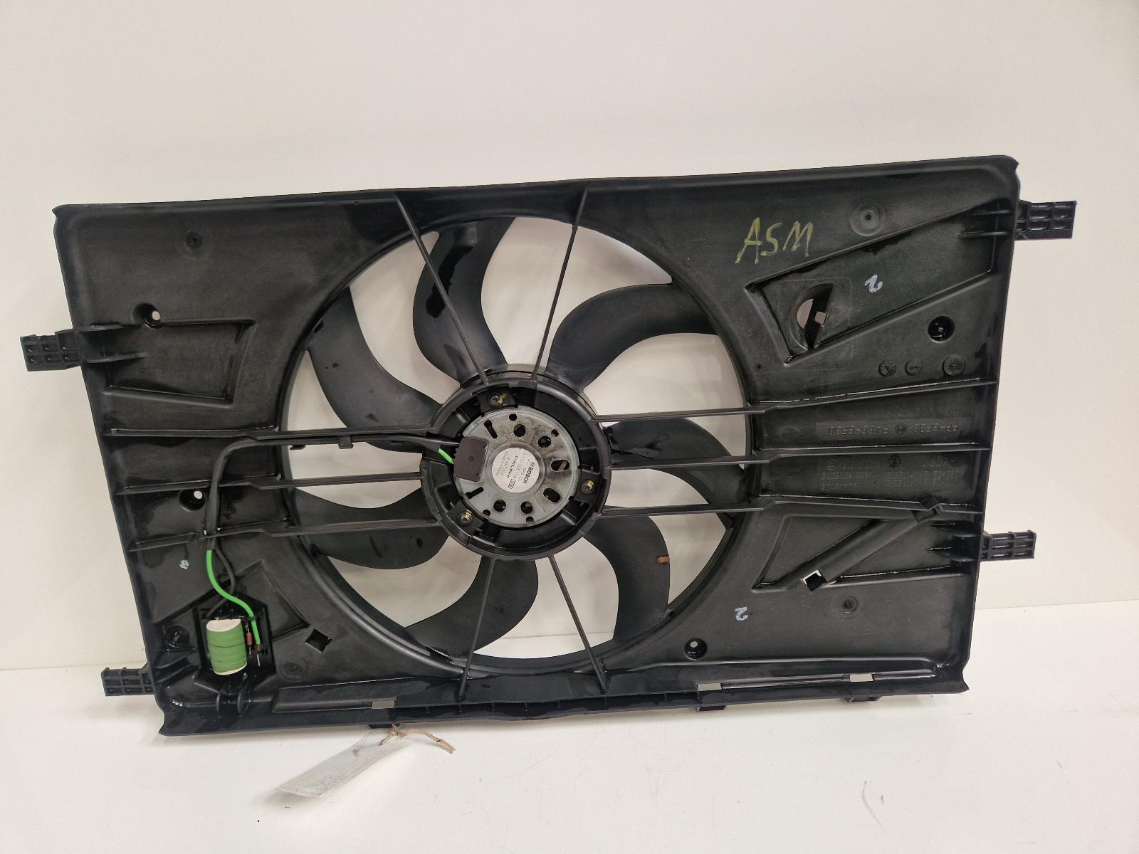 View Auto part Engine Cooling Motor Vauxhall Zafira 2012