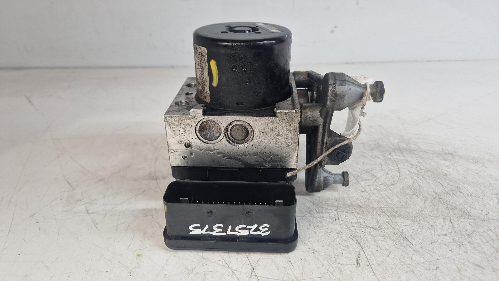View Auto part ABS Pump/Modulator Mercedes C Class 2011
