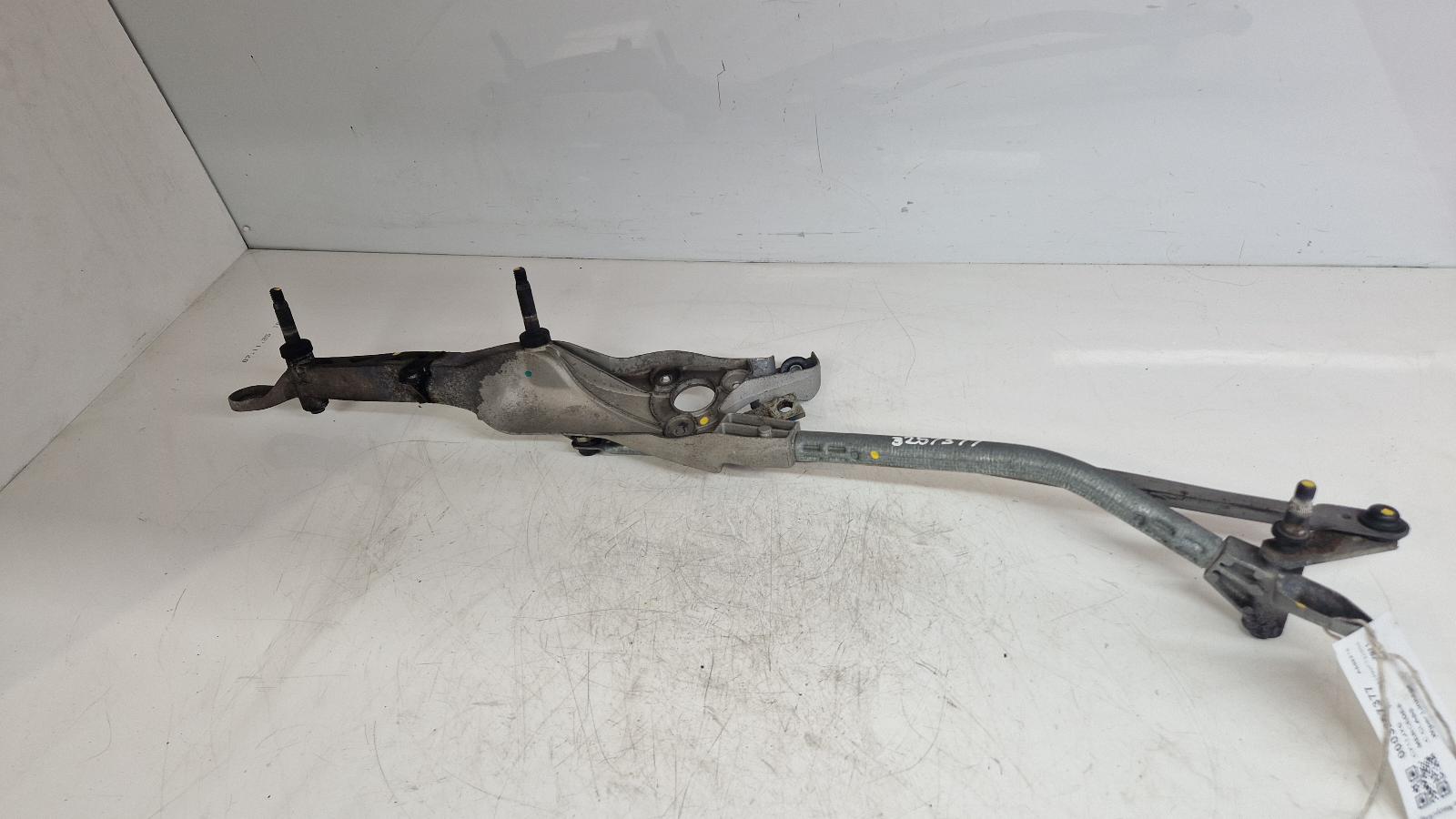 View Auto part Wiper Linkage Mercedes C Class 2011