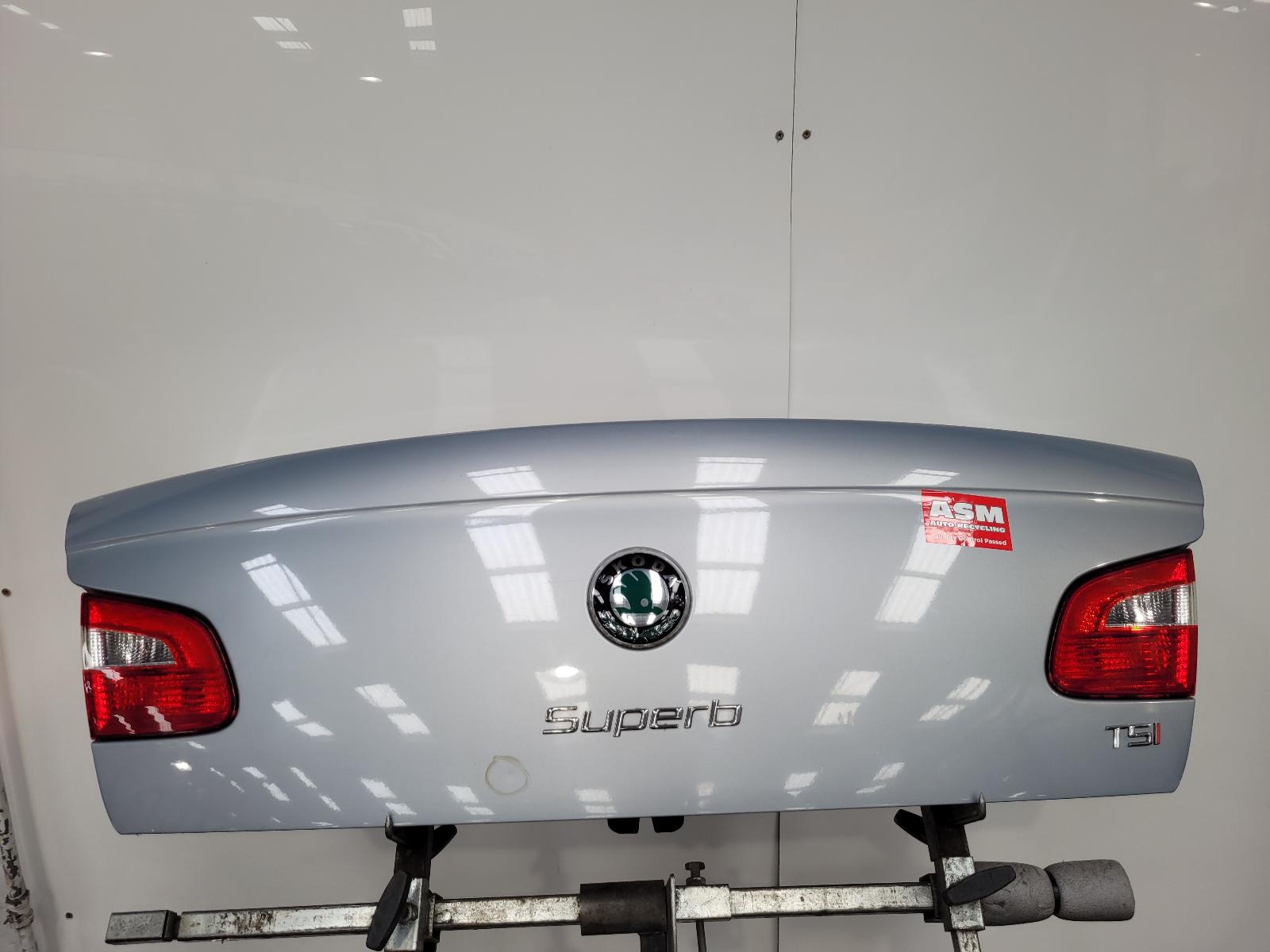 View Auto part Bootlid/Tailgate Skoda Superb 2011
