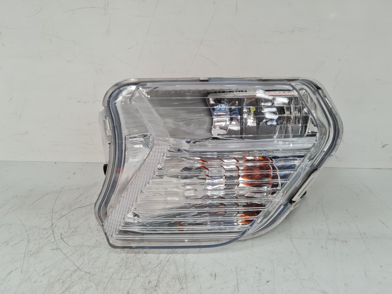View Auto part Fog Lamp Ford Kuga 2017