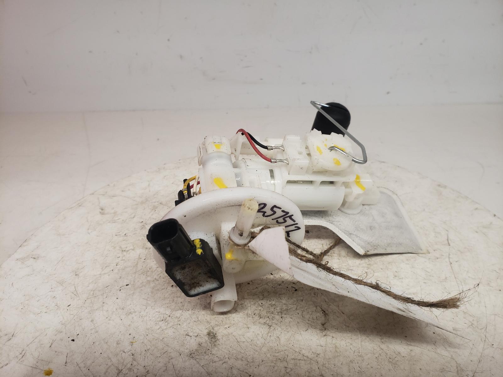 View Auto part Fuel Pump Yamaha Ys 125 2017