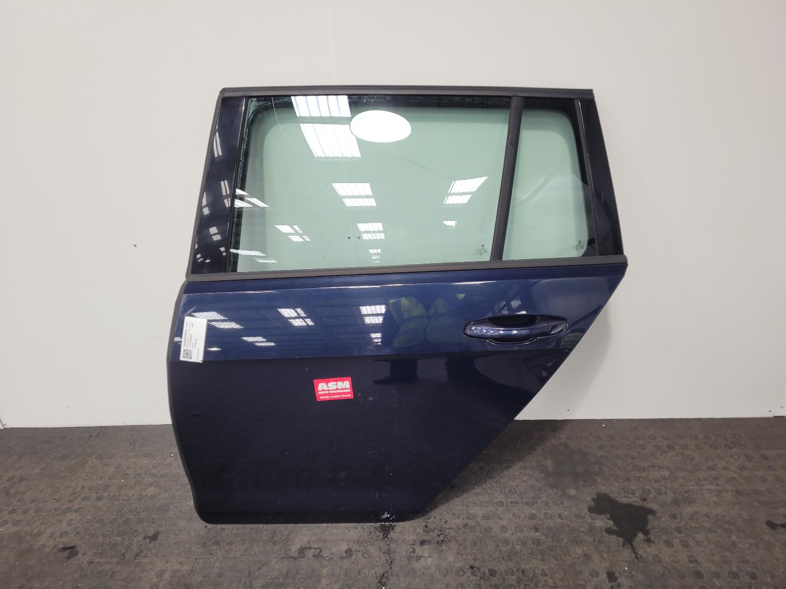 View Auto part L Rear Door Volkswagen Golf 2017