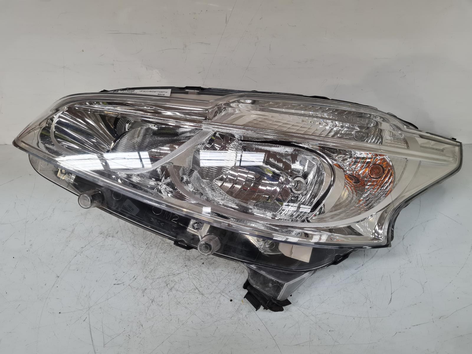 View Auto part L Headlamp Peugeot 208 2015